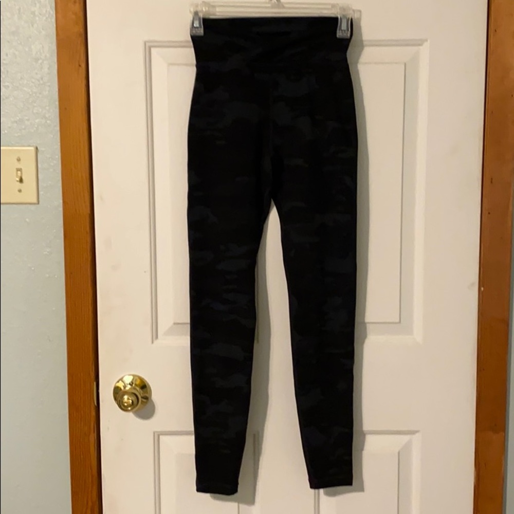 Alphalete leggings